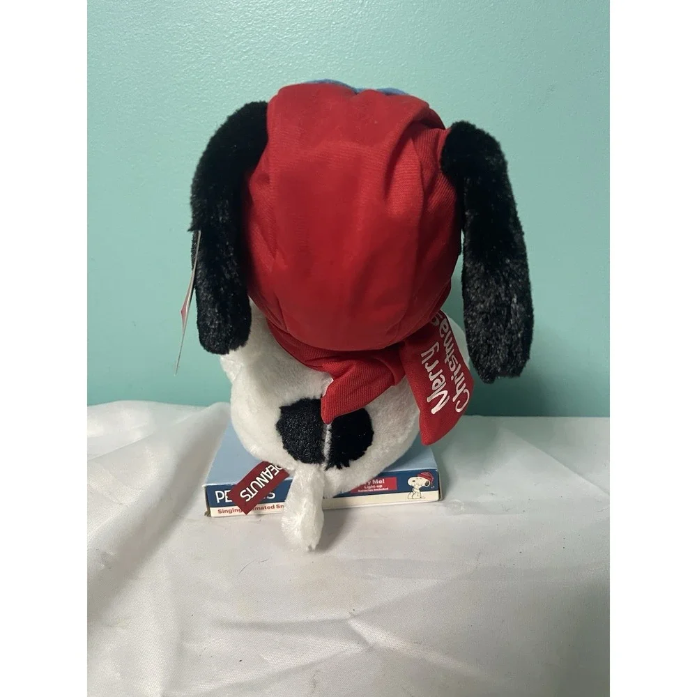 Peanuts Animated Musical Aviator Snoopy Lights Up Propeller & Plays Linus & Lucy